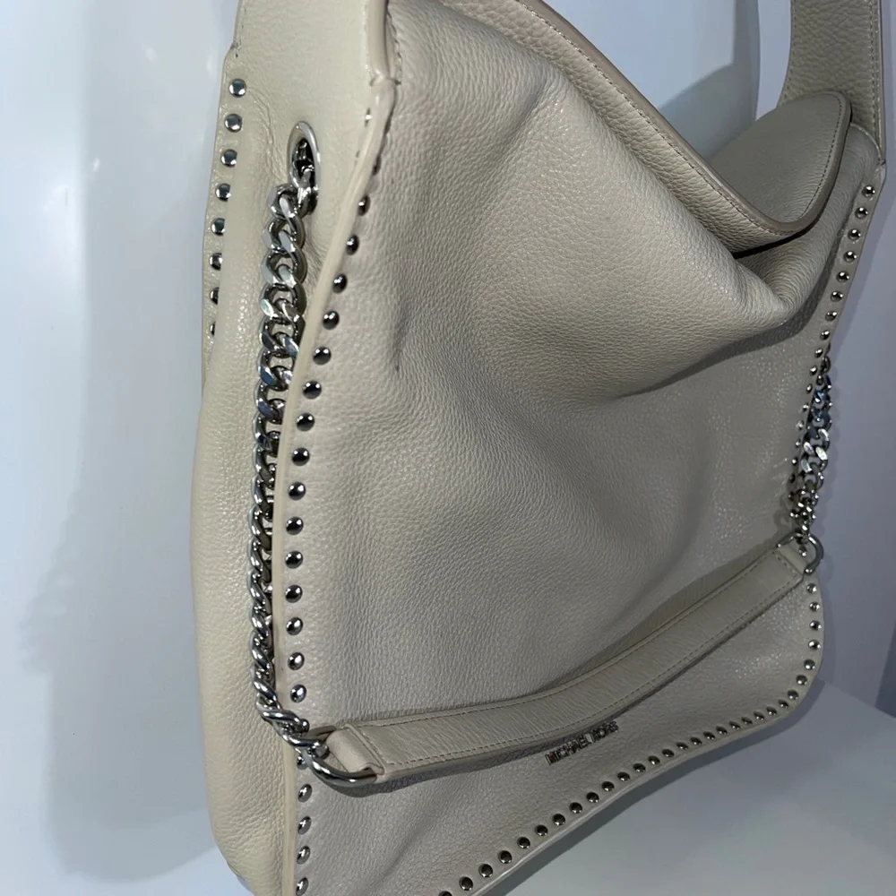 Michael Kors Astor Silver Studded Cement Large leather‎ Hobo